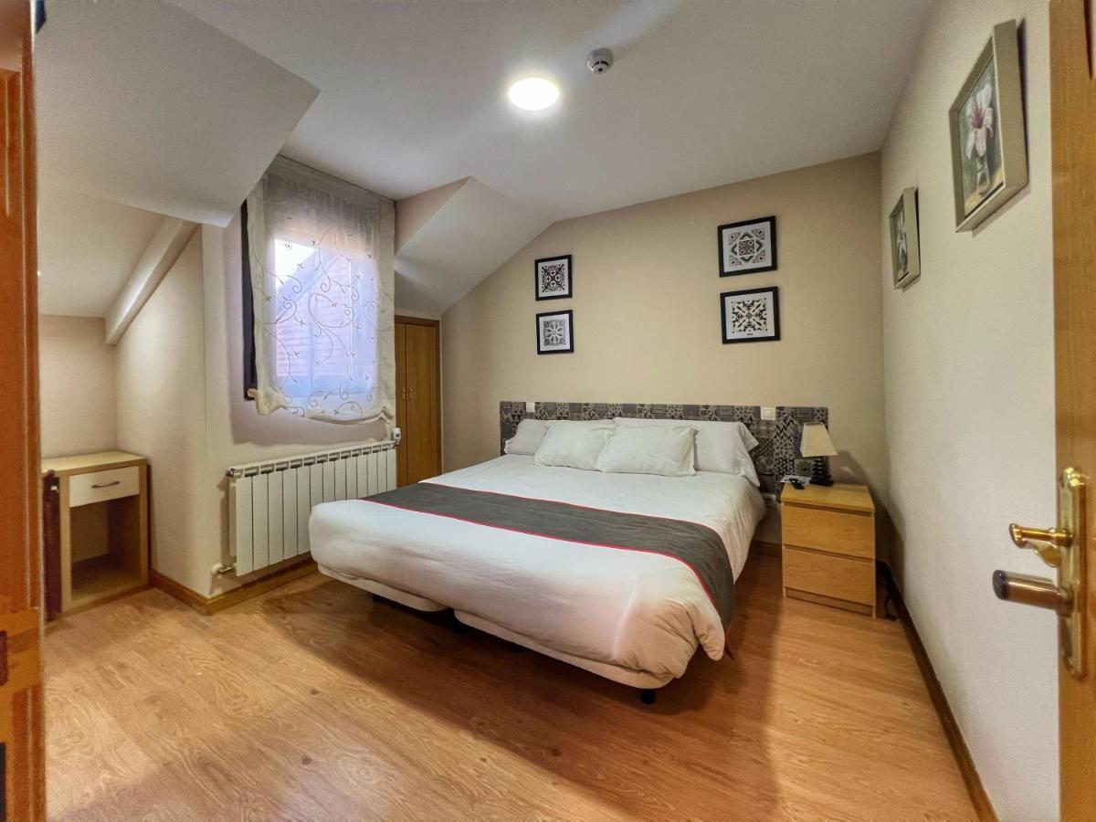 Hostal La Colmena Vicolozano Luaran gambar
