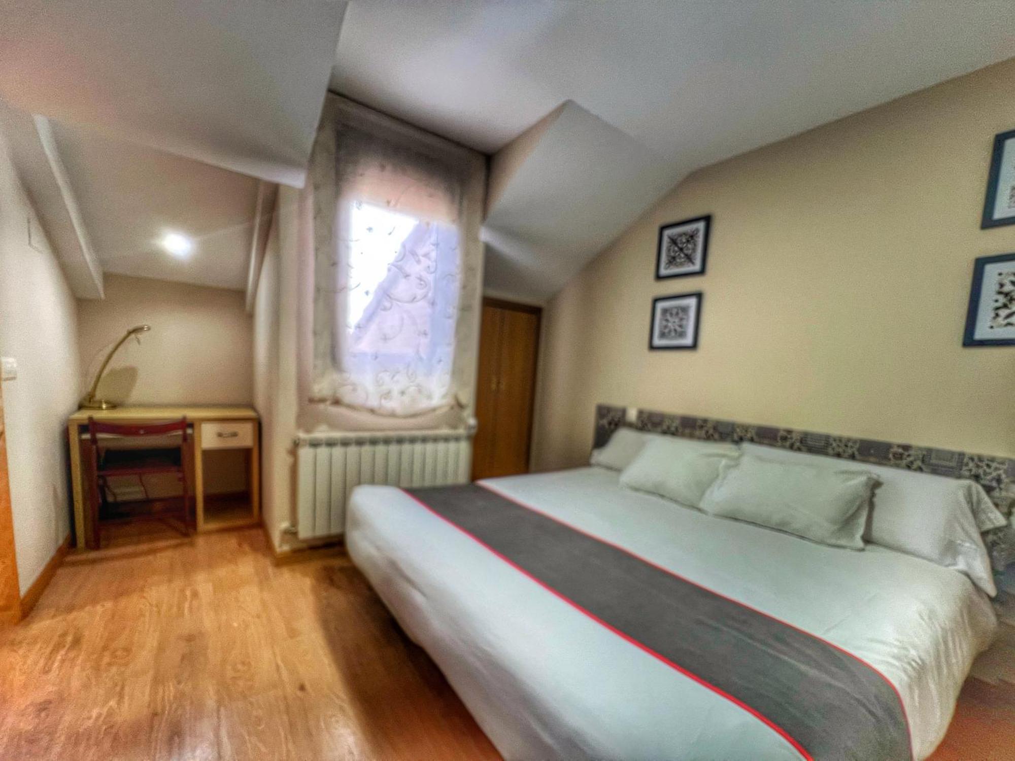 Hostal La Colmena Vicolozano Luaran gambar