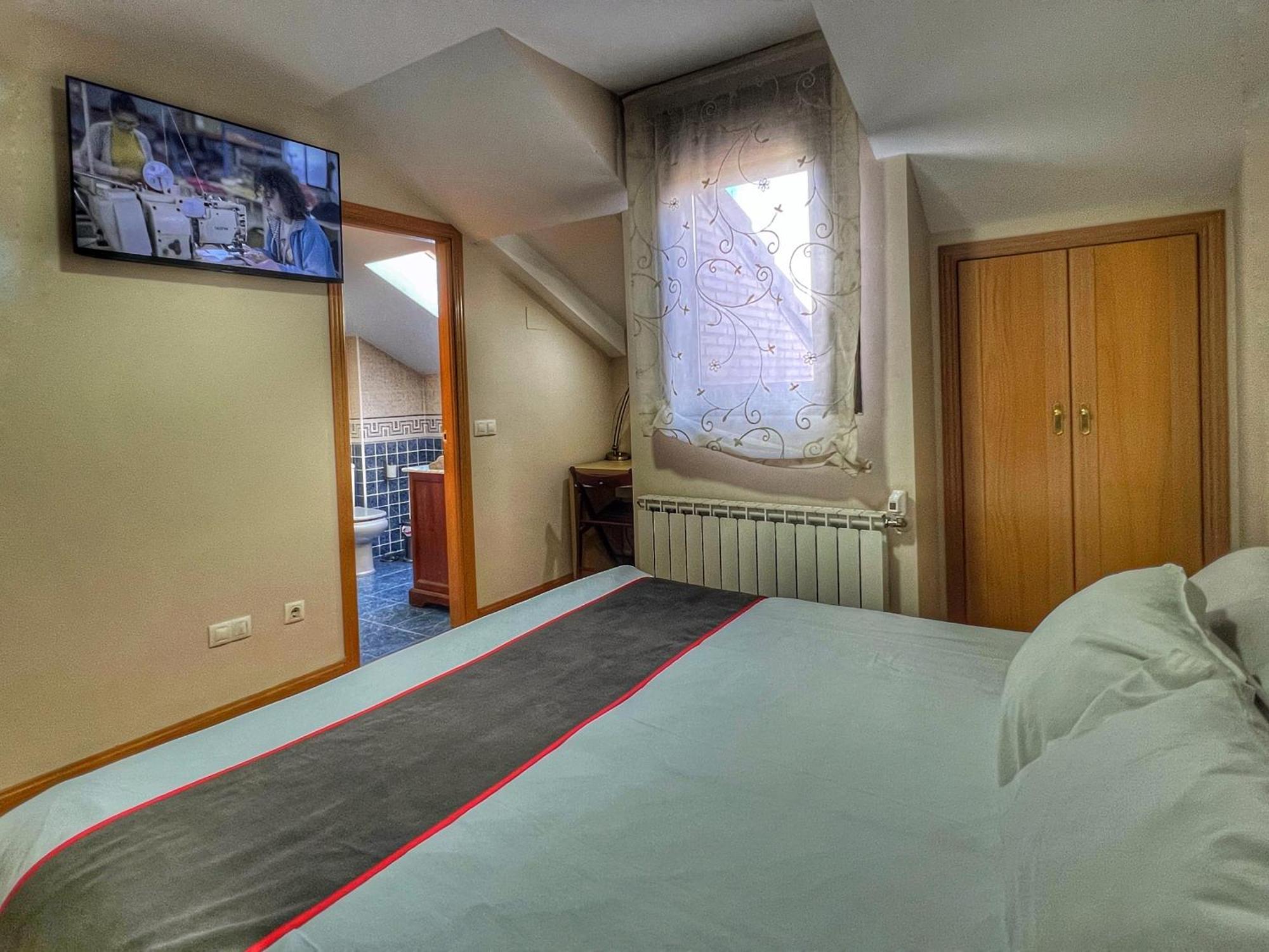 Hostal La Colmena Vicolozano Luaran gambar