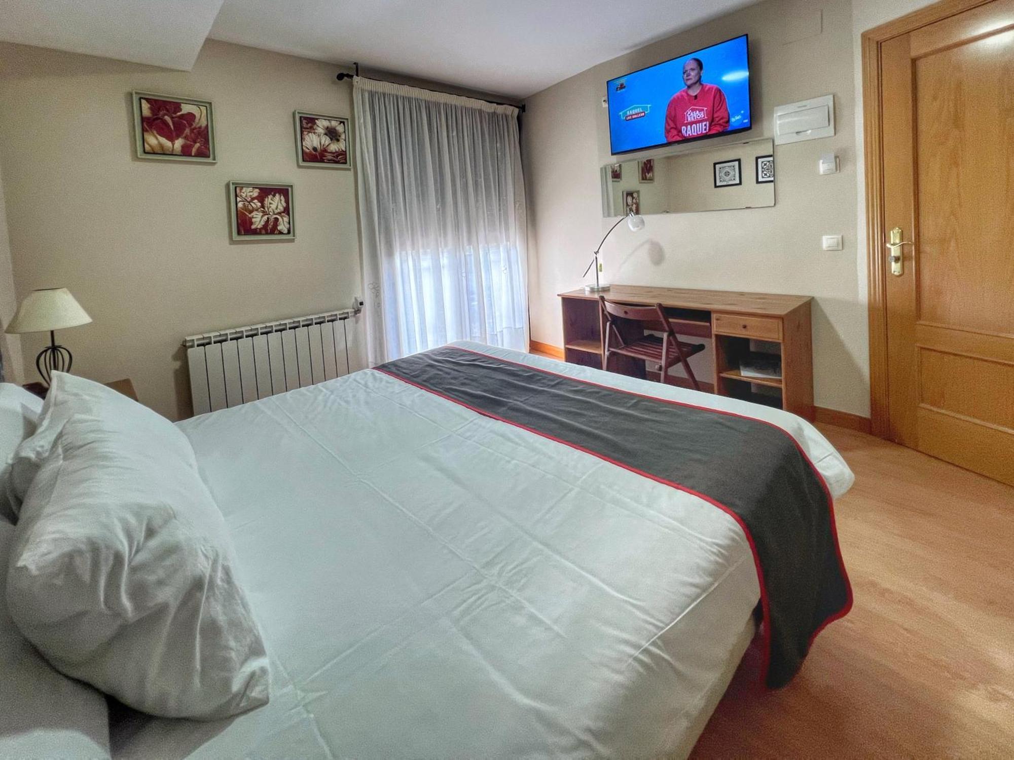 Hostal La Colmena Vicolozano Luaran gambar
